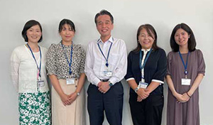 社長への発表会の様子